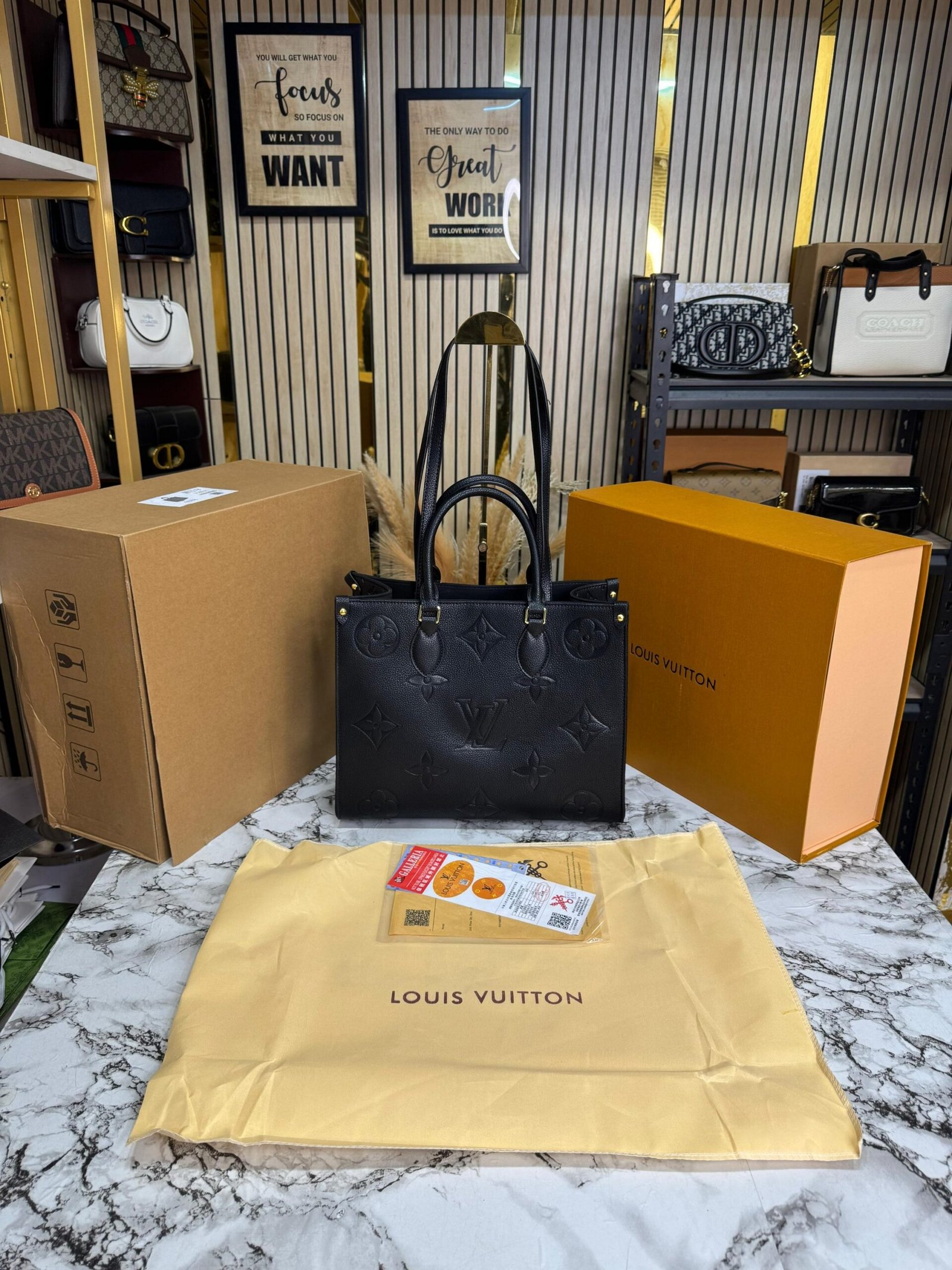 LOUIS VUITTON PREMIUM ONTHEGO WITH OG DOUBLE BOX AND DUST BAG ☑️????