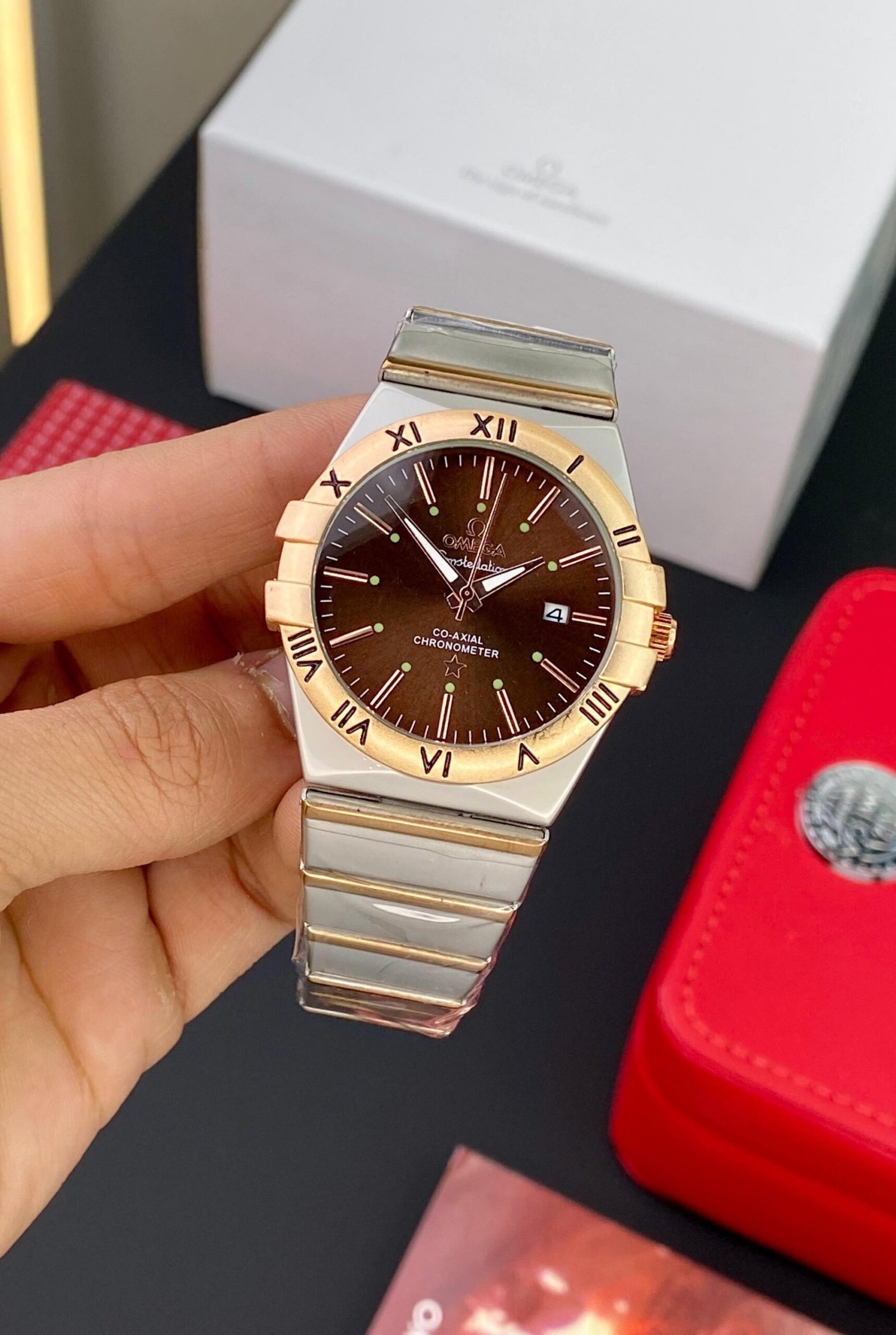 OMEGA CONSTELLATION WATCH FEATURING A STAINLESS STEEL AND GOLD COMBINATION ????????????????